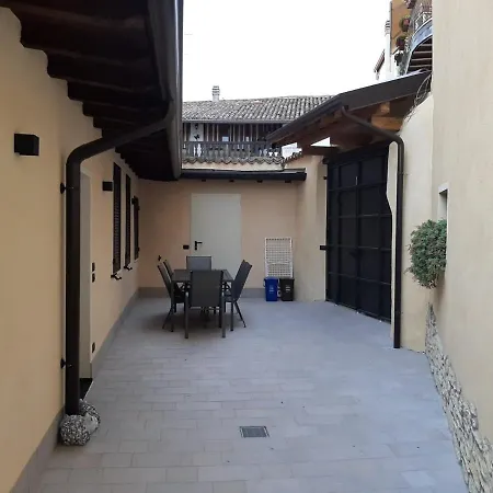 La Suggestiva Residenza Ortaia * San Felice del Benaco